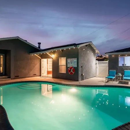 Coastal Lagoon - Pool Heating - Games - Air Hockey